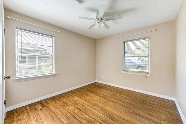 3205 Hays Street, Pasadena, TX 77503