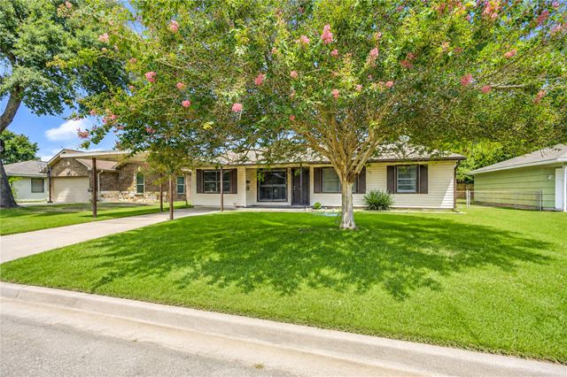 3205 Hays Street, Pasadena, TX 77503
