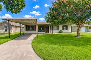3205 Hays Street, Pasadena, TX 77503