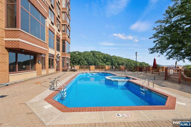 100 Old Palisade Road 1116, Fort Lee, NJ 07024