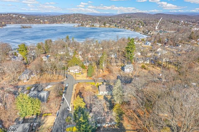3 Hillspring Rd, Sparta Twp., NJ 07871