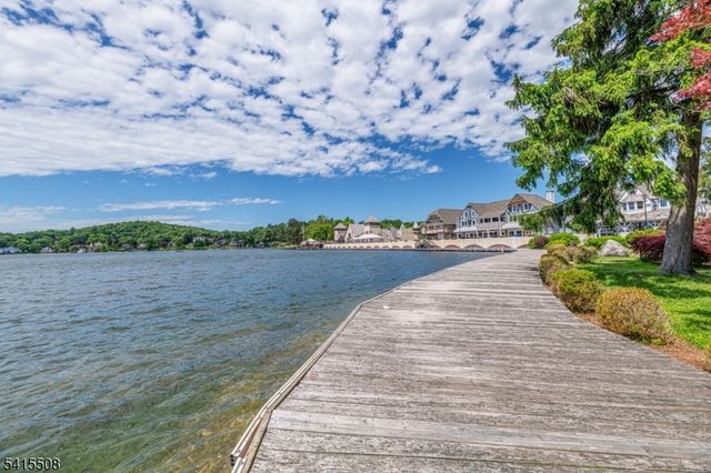 3 Hillspring Rd, Sparta Twp., NJ 07871