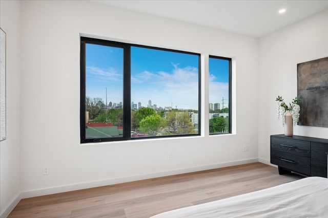 4534 Lake Avenue 104, Dallas, TX 75219