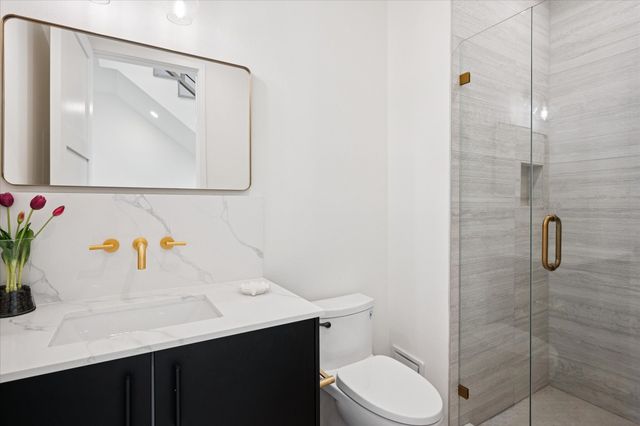 4534 Lake Avenue 104, Dallas, TX 75219