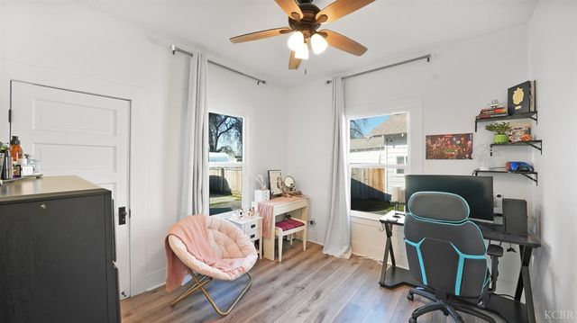 1318 N Redington Street, Hanford, CA 93230