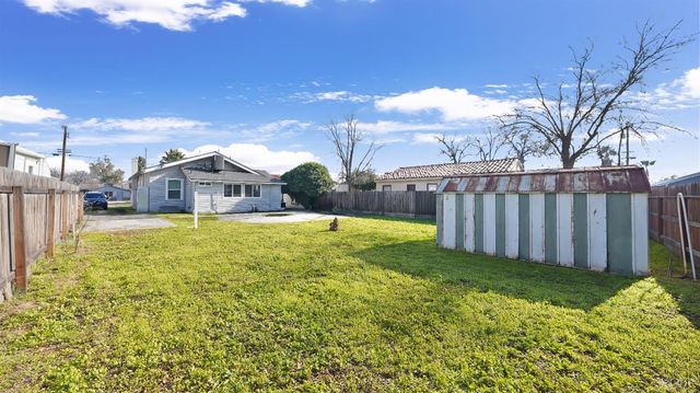 1318 N Redington Street, Hanford, CA 93230