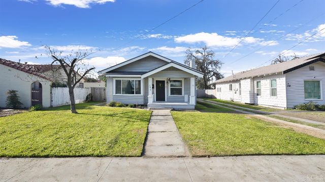 1318 N Redington Street, Hanford, CA 93230