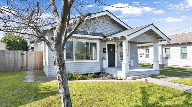 1318 N Redington Street, Hanford, CA 93230
