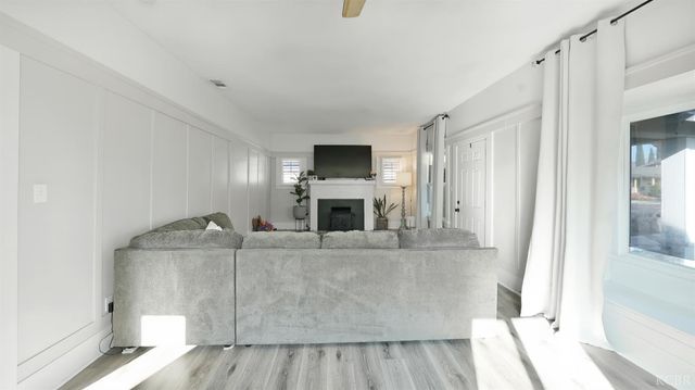 1318 N Redington Street, Hanford, CA 93230