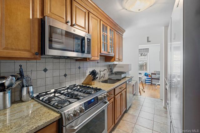 209-25 18th Avenue 2A, Bayside, NY 11360