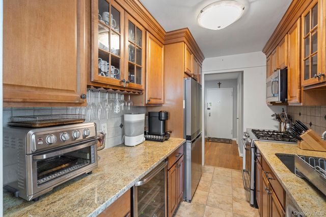 209-25 18th Avenue 2A, Bayside, NY 11360