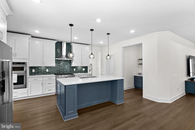 18320 SUGAR SNAP CIR, Leesburg, VA 20176