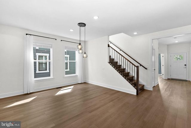 18320 SUGAR SNAP CIR, Leesburg, VA 20176