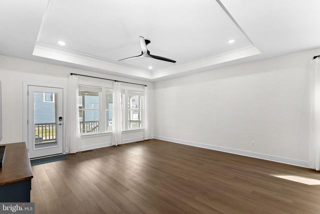 18320 SUGAR SNAP CIR, Leesburg, VA 20176