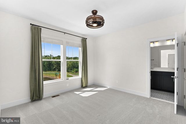 18320 SUGAR SNAP CIR, Leesburg, VA 20176