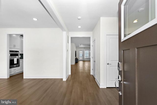 18320 SUGAR SNAP CIR, Leesburg, VA 20176