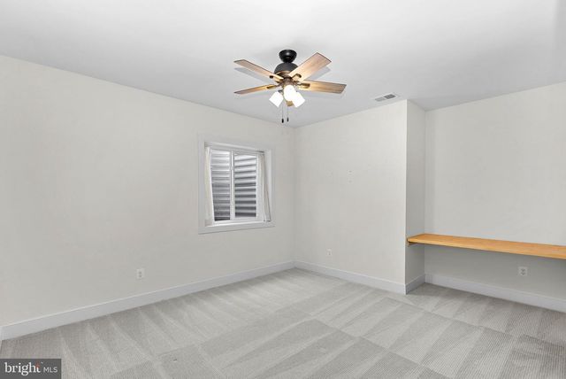 18320 SUGAR SNAP CIR, Leesburg, VA 20176