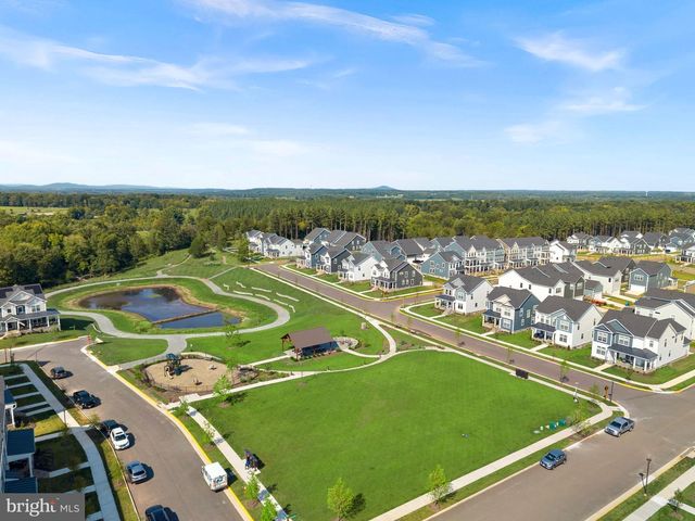 18320 SUGAR SNAP CIR, Leesburg, VA 20176