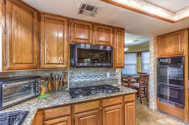 1016 Calico Ridge Drive, Las Vegas, NV 89011