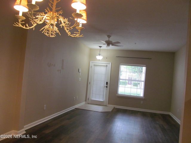 2200 MARSH HAWK Lane 306, Fleming Island, FL 32003