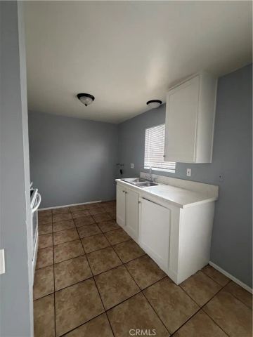 2559 Yorkshire, Pomona, CA 91767
