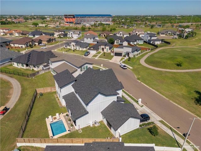 3304 Lago Superior, Edinburg, TX 78542