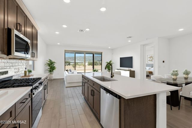 13961 E Squamata Way, Vail, AZ 85641