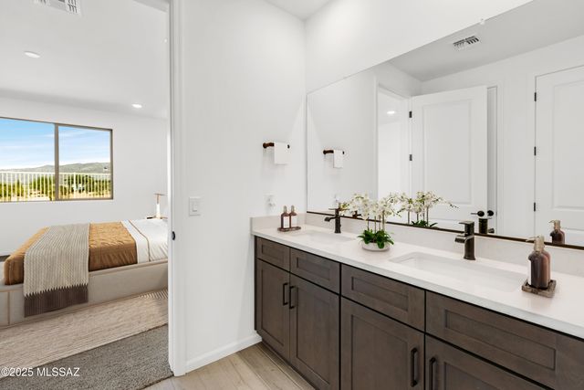 13961 E Squamata Way, Vail, AZ 85641