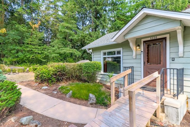 5206 W Werner Road, Bremerton, WA 98312