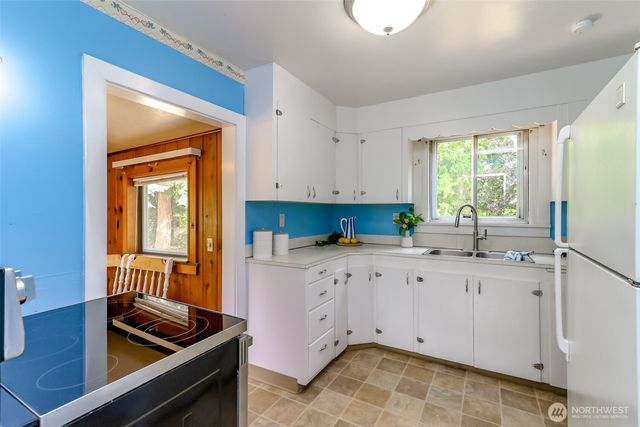 5206 W Werner Road, Bremerton, WA 98312