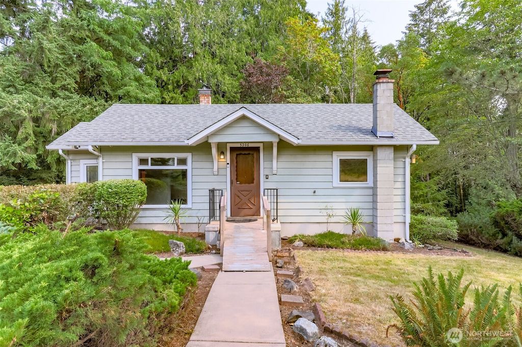 5206 W Werner Road, Bremerton, WA 98312