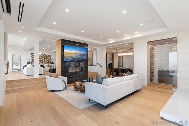 5727 Baja Mar, La Jolla, CA 92037