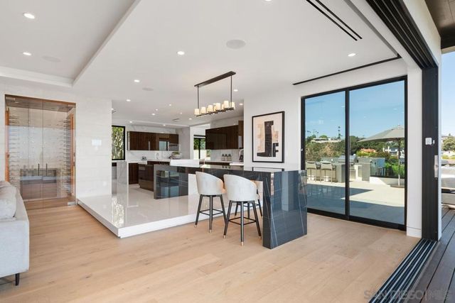 5727 Baja Mar, La Jolla, CA 92037