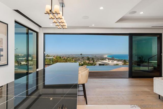 5727 Baja Mar, La Jolla, CA 92037