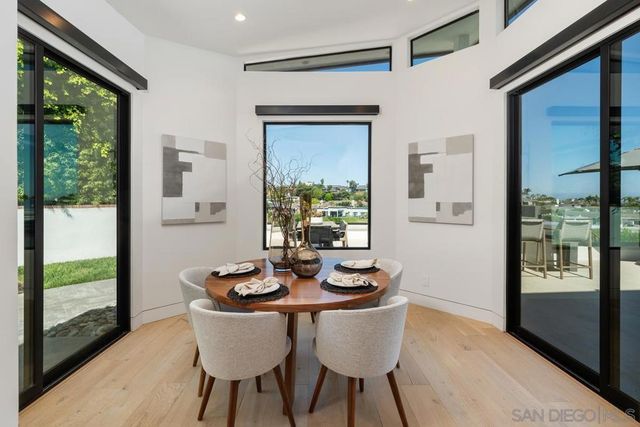 5727 Baja Mar, La Jolla, CA 92037