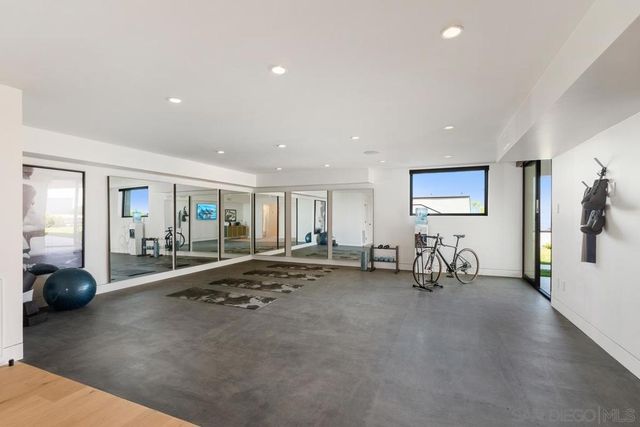 5727 Baja Mar, La Jolla, CA 92037