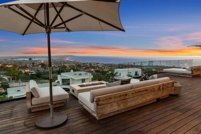 5727 Baja Mar, La Jolla, CA 92037