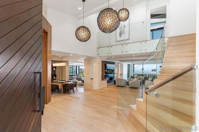 5727 Baja Mar, La Jolla, CA 92037