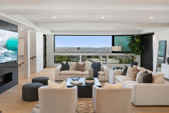 5727 Baja Mar, La Jolla, CA 92037