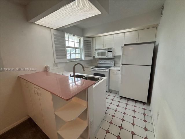 2516 SE 19th Pl 208-A, Homestead, FL 33035