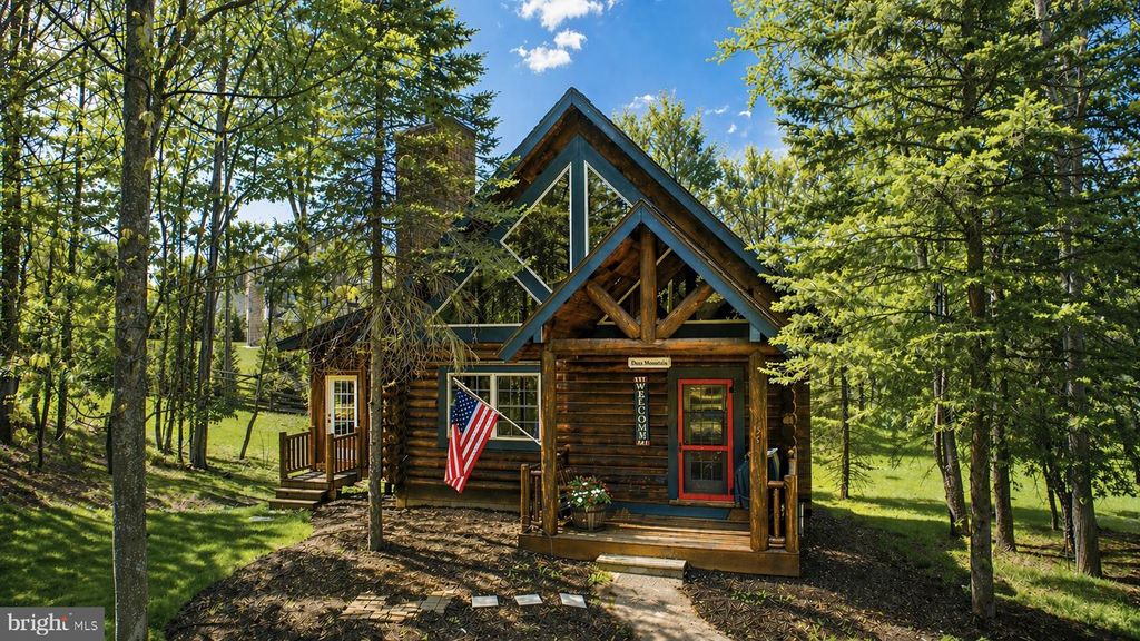 Image 1 of property listing at 55 VILLAGE DR #5, Oakland, MD 21550