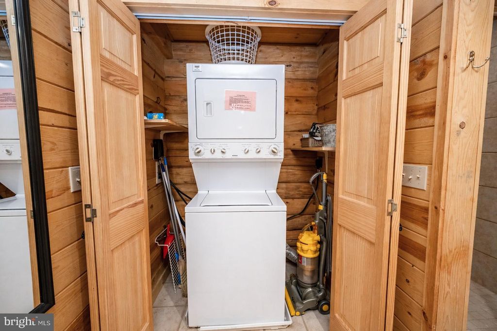 Image 23 of property listing at 55 VILLAGE DR #5, Oakland, MD 21550