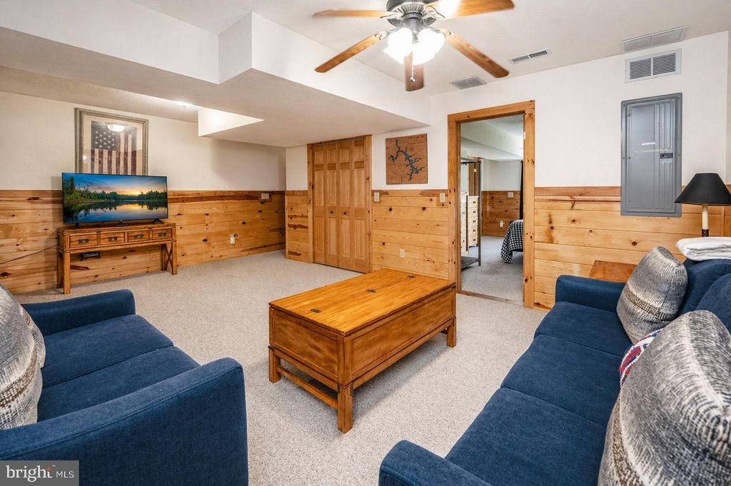 Image 33 of property listing at 55 VILLAGE DR #5, Oakland, MD 21550