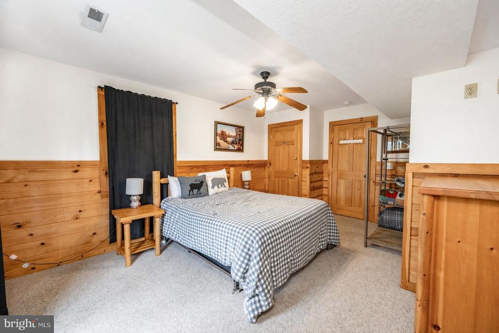 Image 37 of property listing at 55 VILLAGE DR #5, Oakland, MD 21550