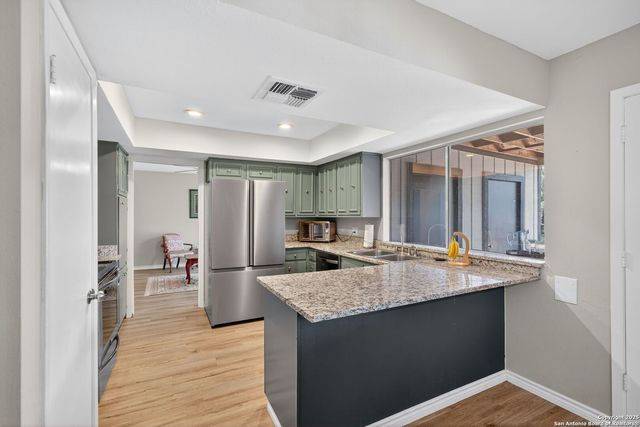 3803 Barrington St Apt 15D, San Antonio, TX 78217