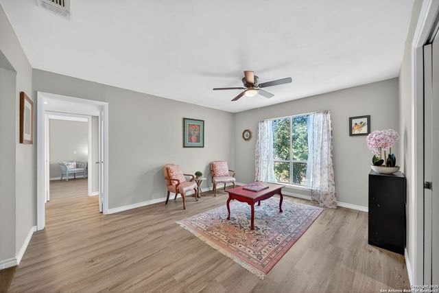 3803 Barrington St Apt 15D, San Antonio, TX 78217