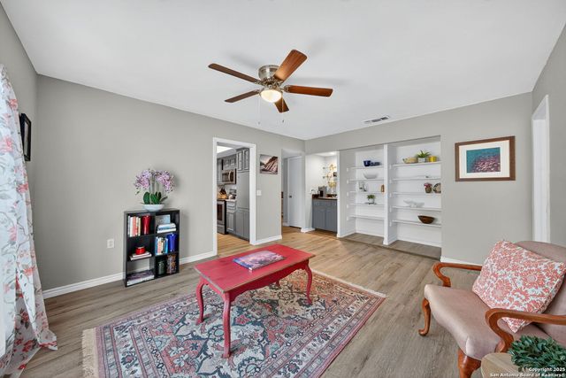3803 Barrington St Apt 15D, San Antonio, TX 78217