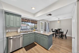 3803 Barrington St Apt 15D, San Antonio, TX 78217