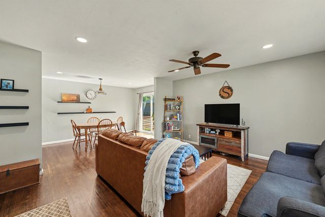 1507 Stapler Ave, Salina, KS 67401