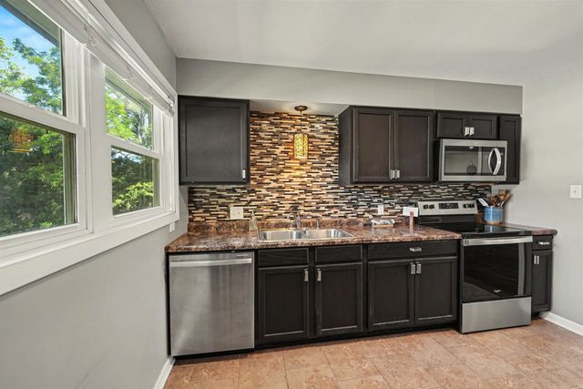 1507 Stapler Ave, Salina, KS 67401
